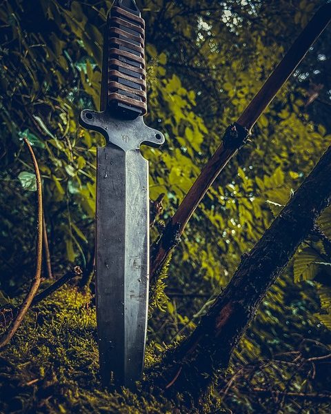 Tactical knives